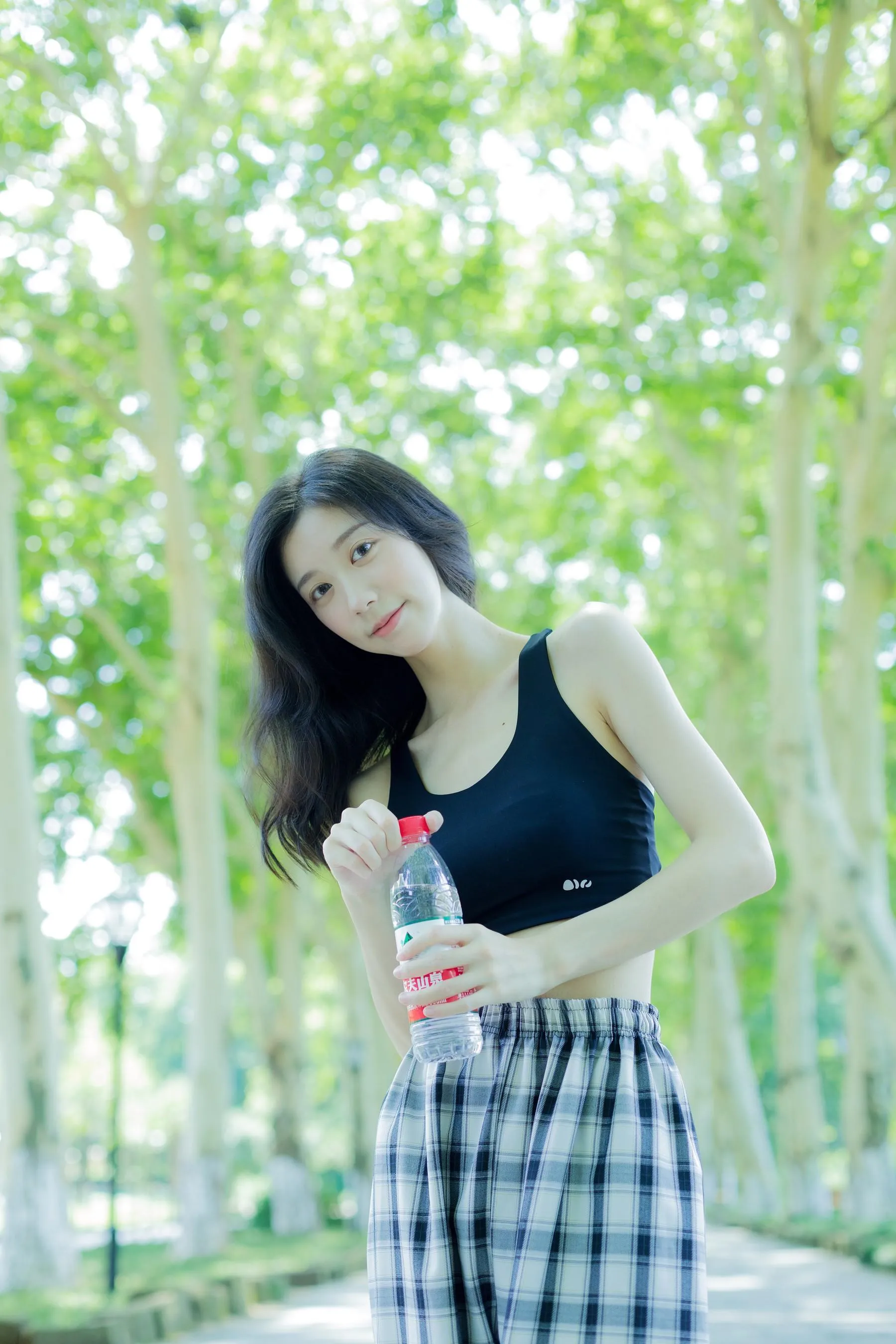[YITUYU艺图语]2022.09.08 晨练日 饲猫少女- [27P]插图1